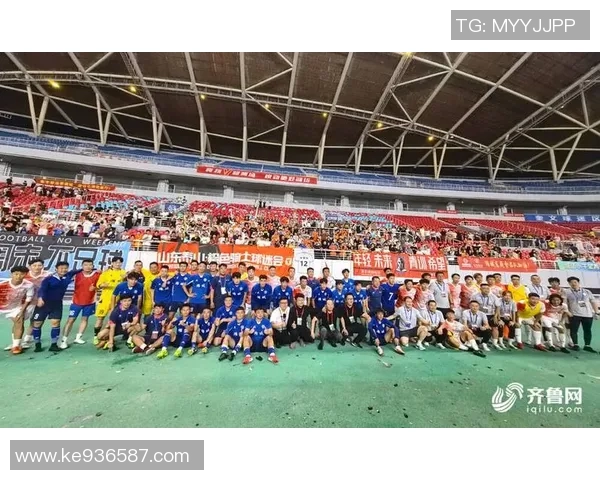 中国足球超级杯激战在即球迷热情高涨期待精彩对决与新赛季的启幕