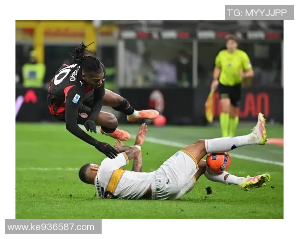 尤文AC米兰激战，梅西梅开二度绝杀对手！